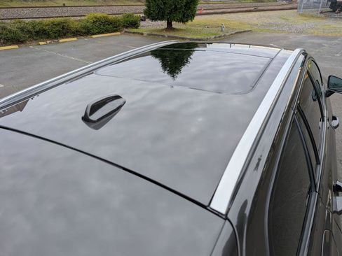 Used 2025 Volvo V60 B5 Cross Country Plus image 24