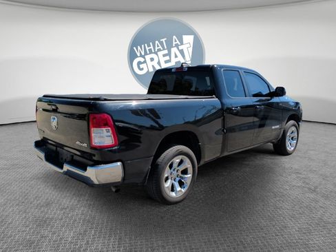 Used 2022 RAM 1500 Big Horn AWD/4WD image 3