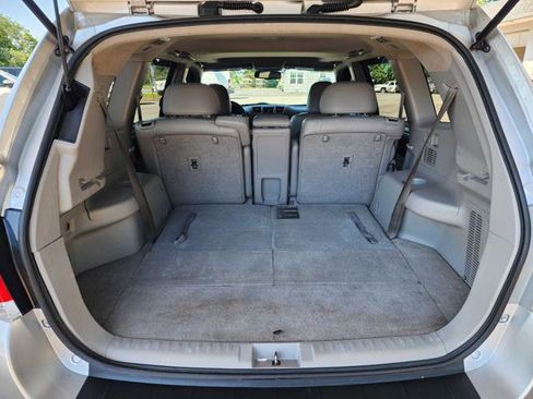 Used 2013 Toyota Highlander Limited AWD/4WD image 16