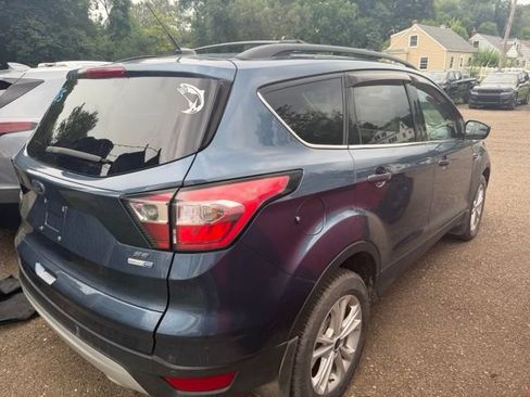 Used 2018 Ford Escape SE AWD/4WD image 4