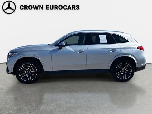 Used 2025 Mercedes-Benz GLC 350e 4MATIC image 3