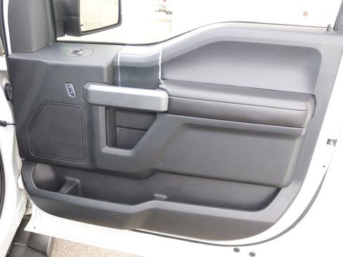 Used 2018 Ford F150 XLT w/ Equipment Group 302A Luxury AWD/4WD image 40