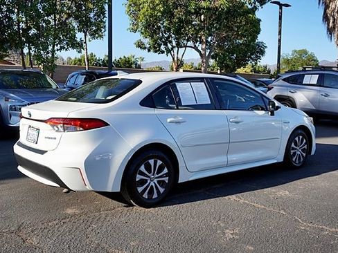 Used 2020 Toyota Corolla LE w/ Body Protection Package FWD image 8