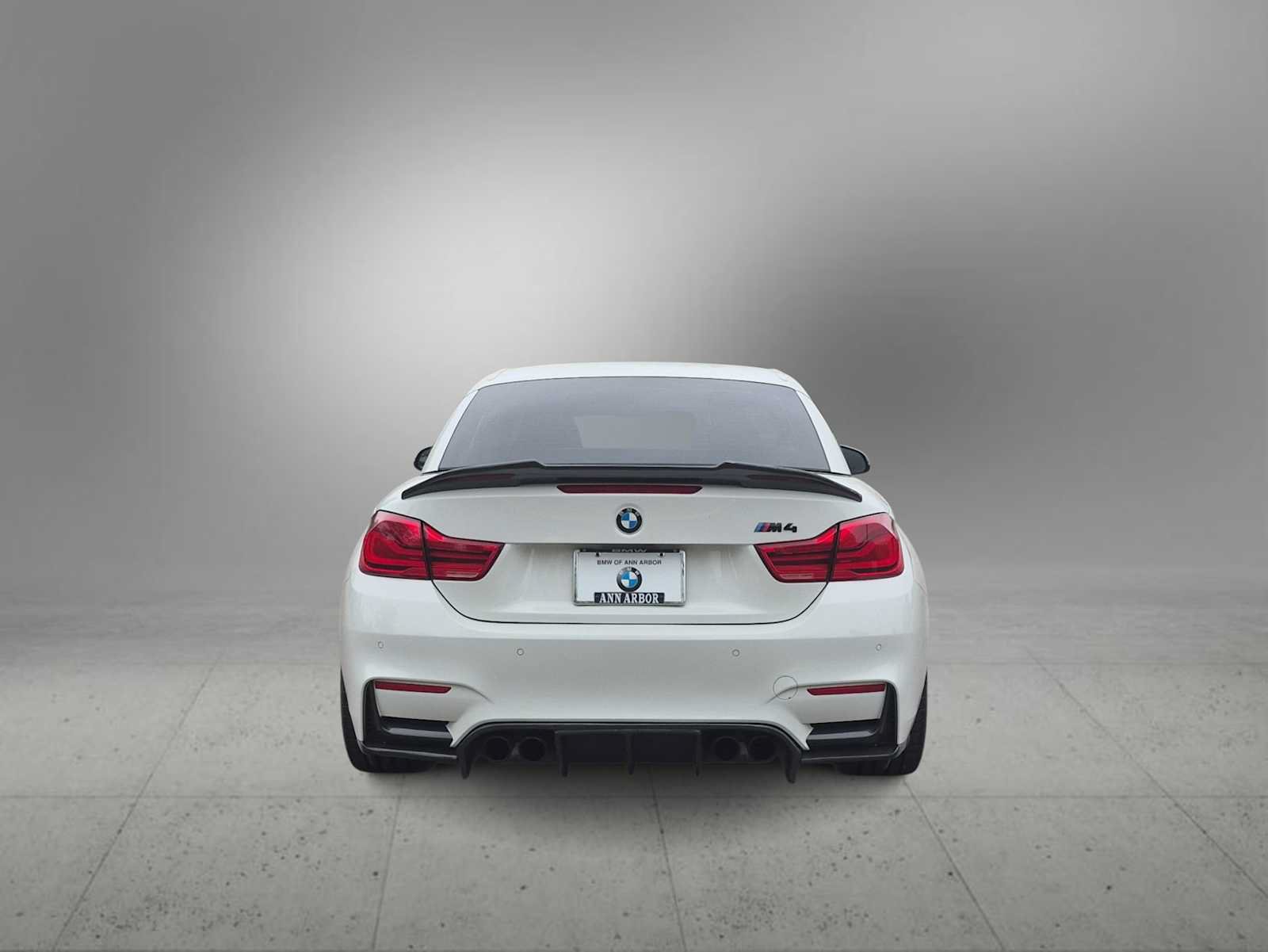 Used 2018 BMW M4 Convertible RWD image 7