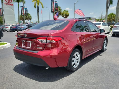 Used 2024 Toyota Corolla LE FWD image 11