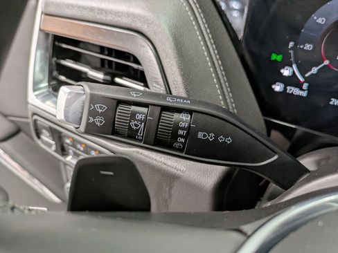 Used 2026 GMC Yukon XL Denali w/ Sun & Power Step Package AWD/4WD image 17