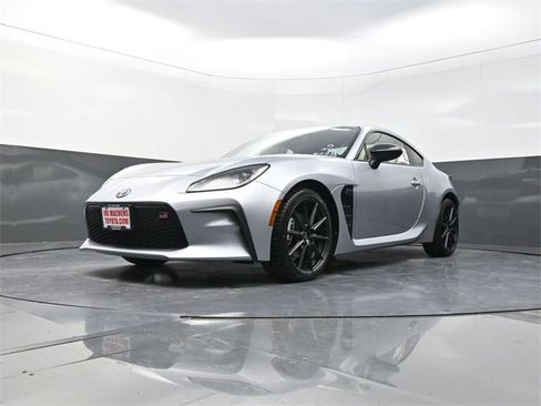 New 2025 Toyota GR86 Premium image 25