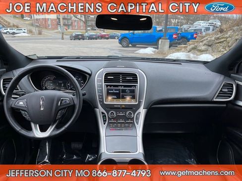 Used 2017 Lincoln MKX Premiere image 12