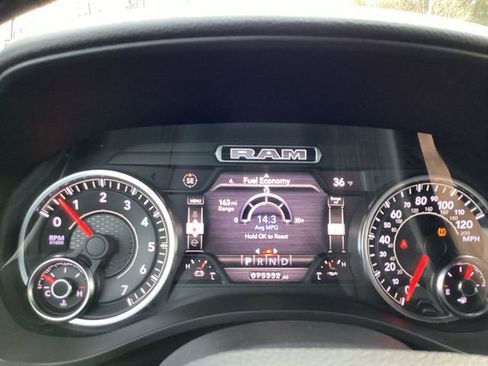 Used 2021 RAM 1500 Big Horn image 17