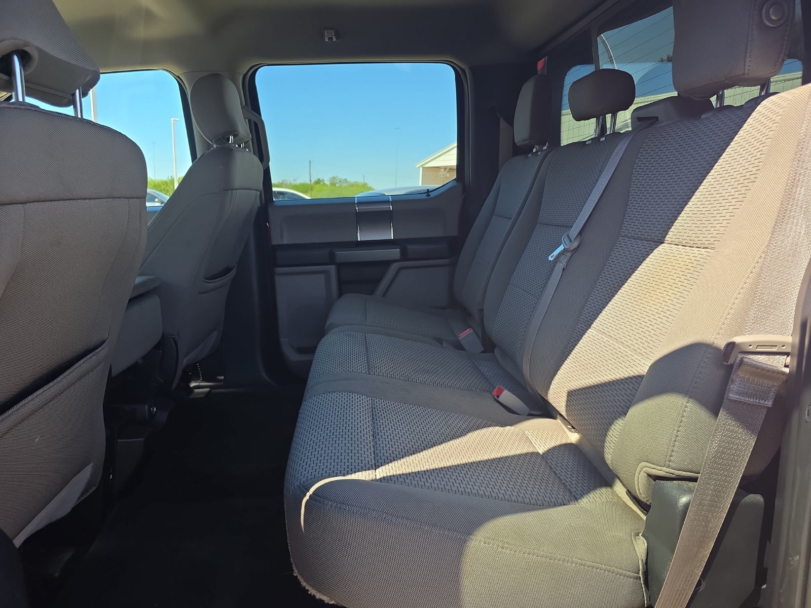 Used 2018 Ford F150 XLT w/ Equipment Group 302A Luxury AWD/4WD image 11