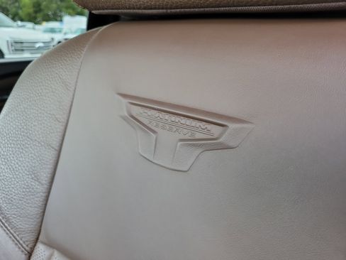 Used 2021 Nissan Titan Platinum Reserve w/ Moonroof Package image 11