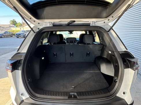 Used 2025 Chevrolet Equinox LT FWD image 27