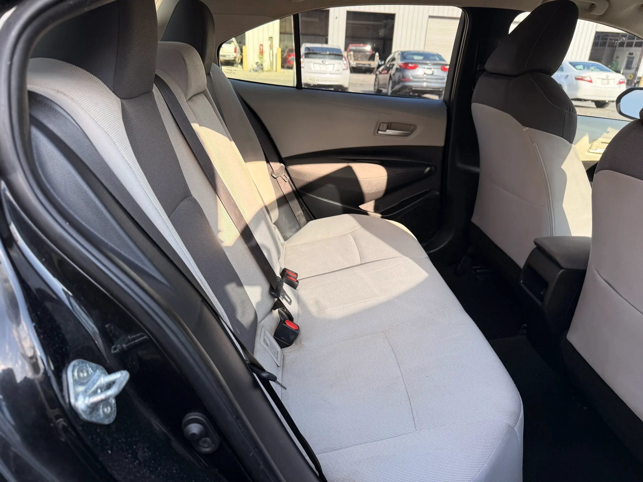 Used 2021 Toyota Corolla LE FWD image 20