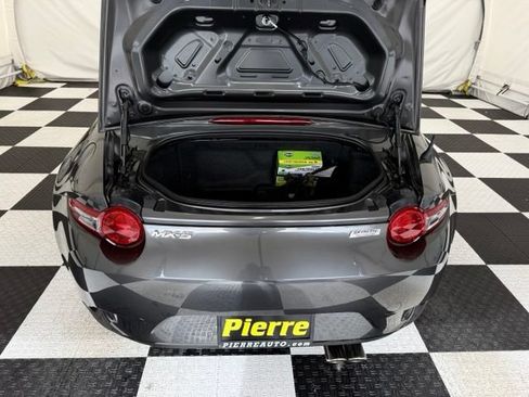 Used 2018 MAZDA MX-5 Miata Grand Touring RWD image 5