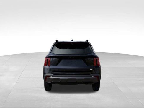 Certified 2025 Kia Sorento SX Prestige w/ Olive Brown Leather Package image 7