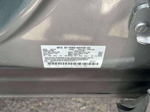 Used 2023 Ford Explorer ST-Line w/ Class IV Trailer Tow Package AWD/4WD image 19