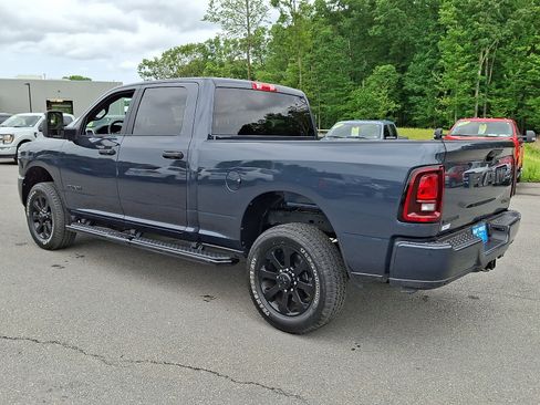 Used 2025 RAM 2500 Big Horn AWD/4WD image 4