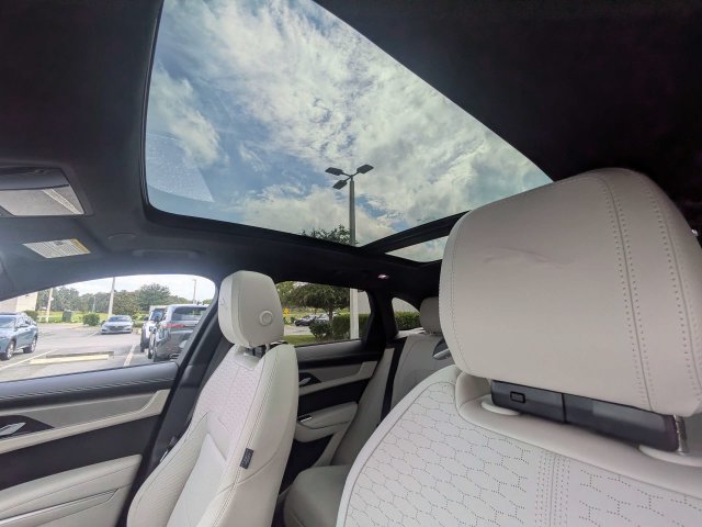New 2026 Jaguar F-PACE R-Dynamic S AWD/4WD image 40