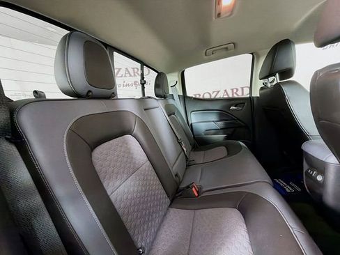 Used 2018 Chevrolet Colorado Z71 RWD image 32