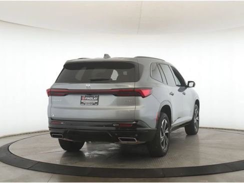 Used 2025 Buick Enclave Sport Touring w/ Power Package image 7