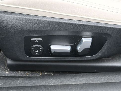 Used 2021 BMW 430i Convertible w/ Executive Package image 13