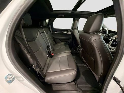 Certified 2025 Cadillac XT5 Premium Luxury w/ LPO, Floor Liner Package AWD/4WD image 24
