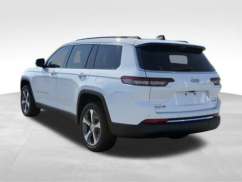 Used 2025 Jeep Grand Cherokee L Limited w/ Luxury Tech Group II AWD/4WD image 3