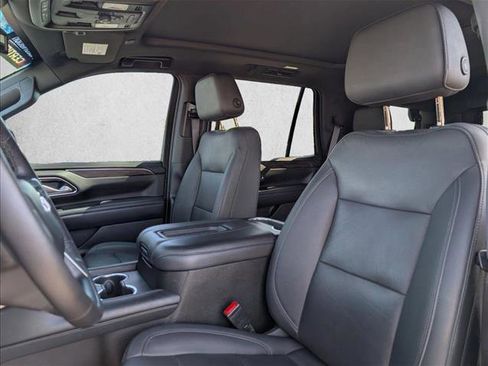 Used 2022 Chevrolet Tahoe LT w/ LT Signature Package AWD/4WD image 24