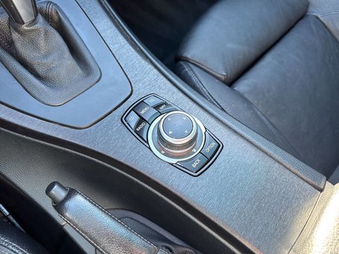 Used 2011 BMW 335i Sedan w/ Premium Pkg image 35