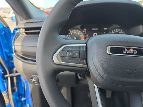 Used 2026 Jeep Compass Limited image 33