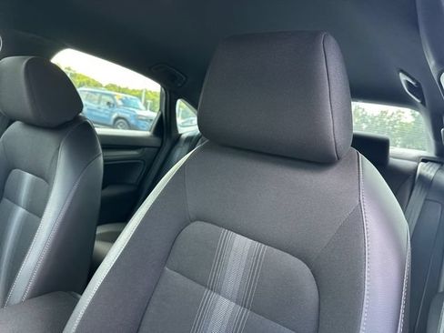 Used 2025 Honda Civic Sport image 17