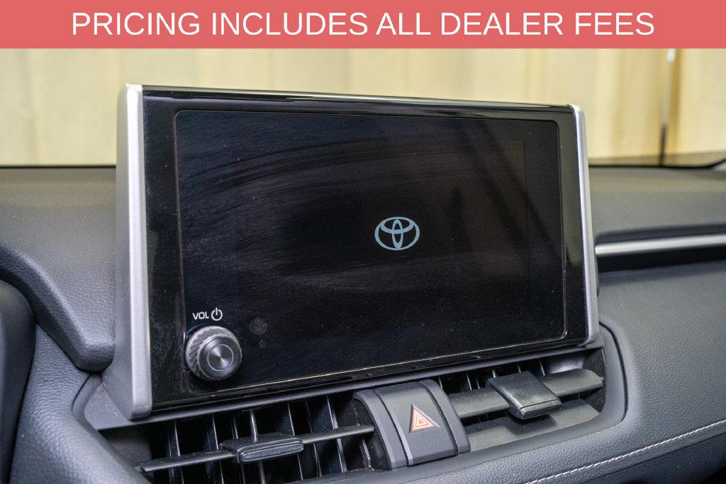 Used 2025 Toyota RAV4 XLE FWD image 12
