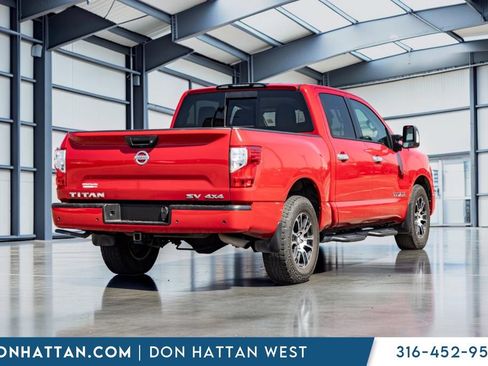 Used 2021 Nissan Titan SV w/ SV Convenience Package AWD/4WD image 22