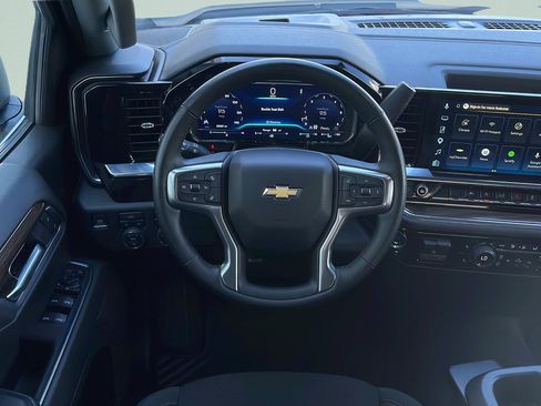 Used 2025 Chevrolet Silverado 1500 LT w/ Work Truck Package AWD/4WD image 10