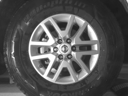 Used 2019 Nissan Frontier SV RWD image 32