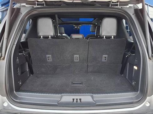 Used 2024 Ford Expedition Limited image 33