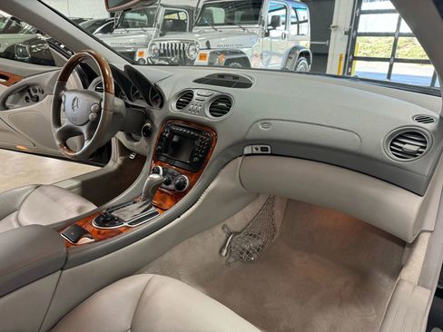 Used 2003 Mercedes-Benz SL 500 image 11