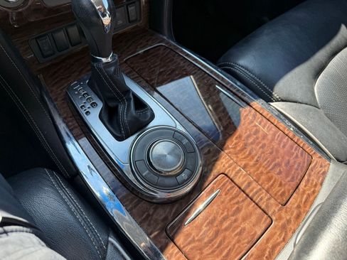 Used 2017 Nissan Armada SV RWD image 22
