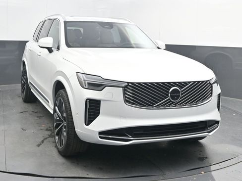 New 2026 Volvo XC90 B6 Ultra image 1