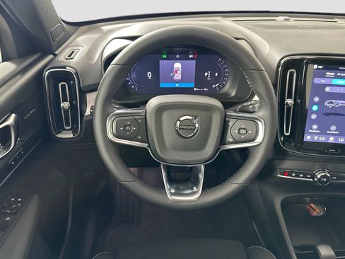 New 2026 Volvo XC40 B5 Ultra w/ Protection Package Premier AWD/4WD image 22