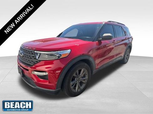 Used 2021 Ford Explorer XLT w/ Equipment Group 202A image 1