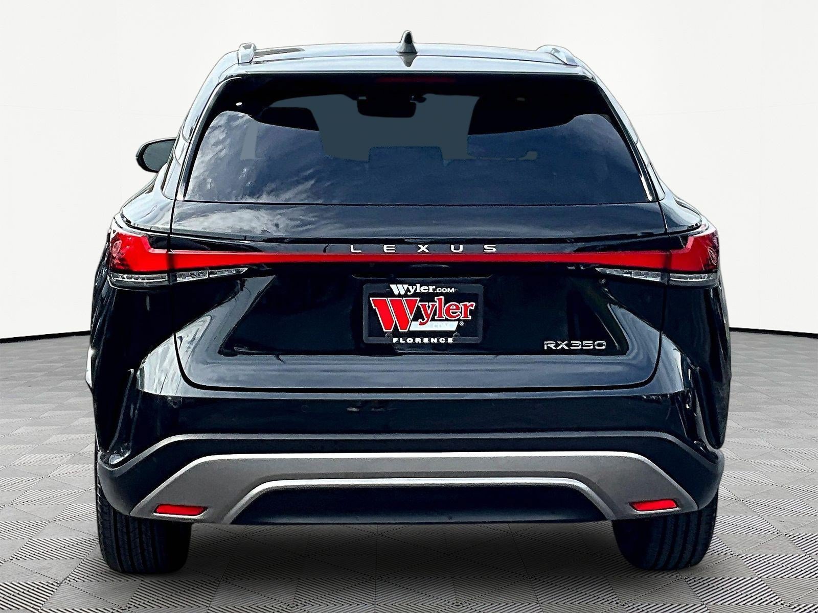 Used 2023 Lexus RX 350 Premium w/ Accessory Package FWD image 5