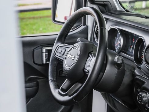 Used 2021 Jeep Wrangler Unlimited Sport AWD/4WD image 25