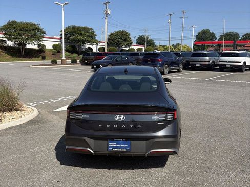 Certified 2026 Hyundai Sonata Blue FWD image 15
