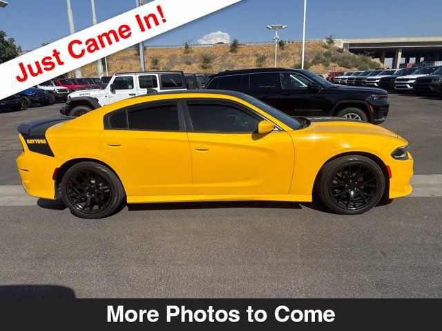 Used 2017 Dodge Charger R/T RWD image 7