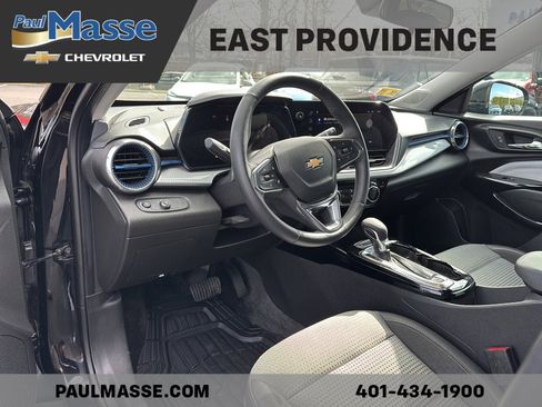 Certified 2024 Chevrolet Trax LT w/ Driver Confidence Package FWD image 15