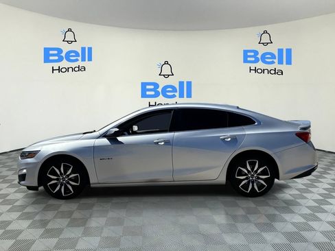 Used 2022 Chevrolet Malibu RS FWD image 2