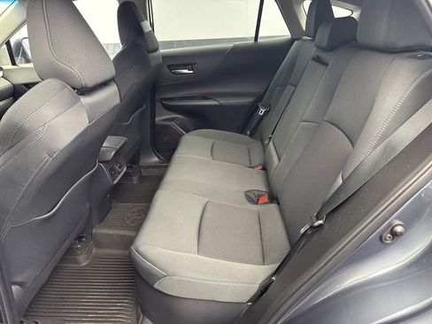 Used 2023 Toyota Venza LE AWD/4WD image 14