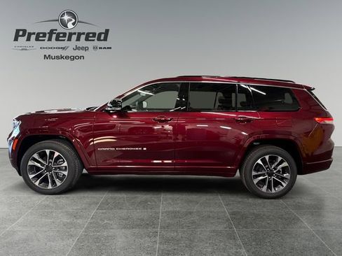 New 2025 Jeep Grand Cherokee L Overland w/ Luxury Tech Group IV image 2