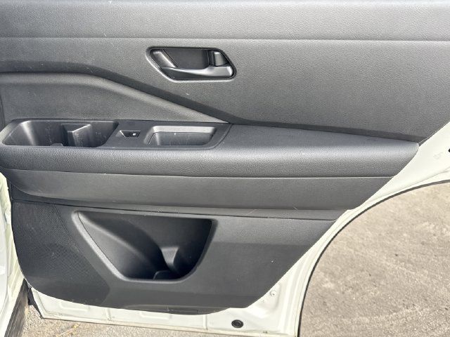 Used 2024 Nissan Pathfinder Rock Creek AWD/4WD image 22